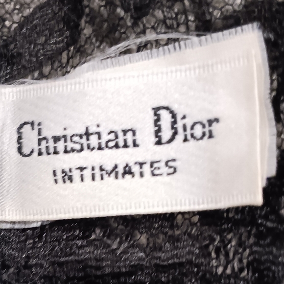 Vintage Dior Black Lace Bra with Sweetheart Neckline - Picture 3 of 4